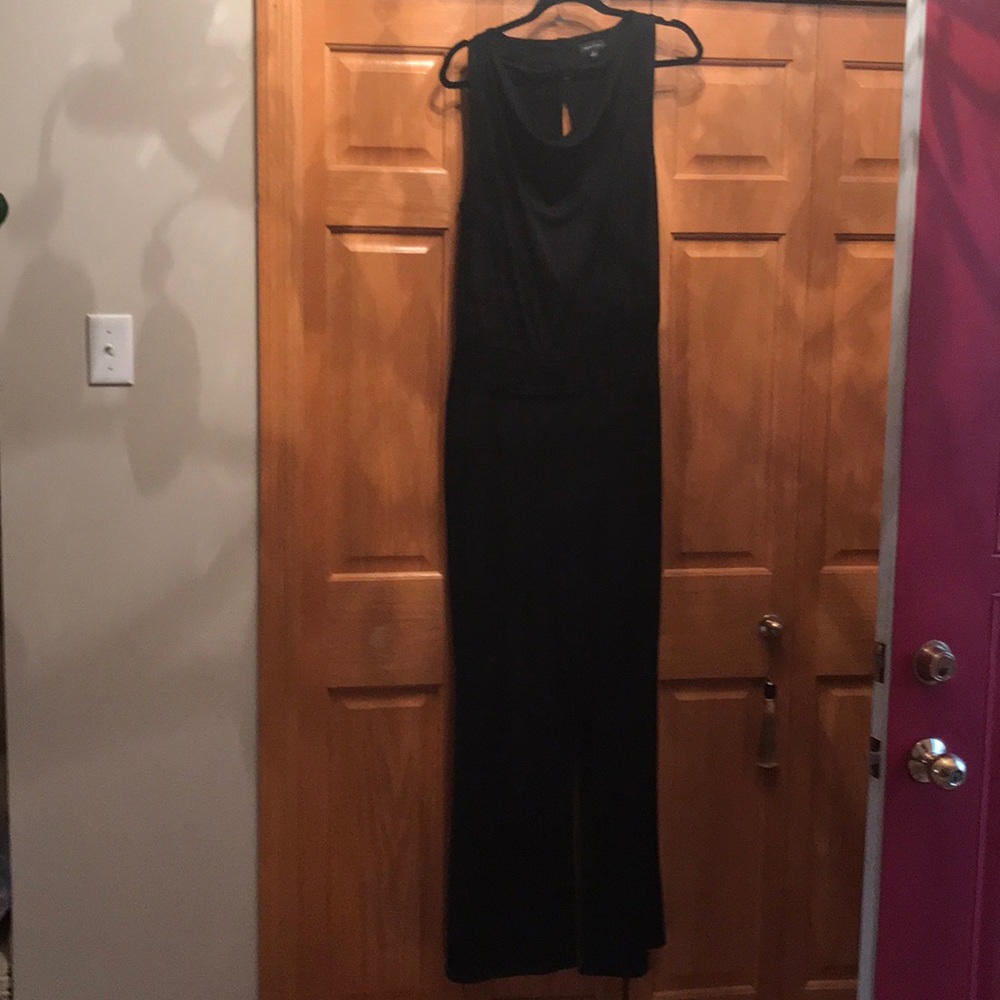 Black pant jumpsuit size 14 super flattering!